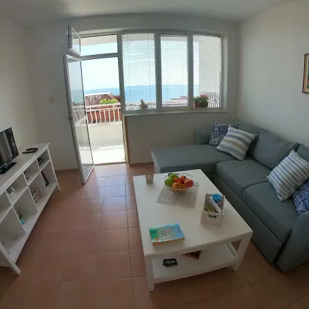 In St. With Terrace * Szveti Vlasz