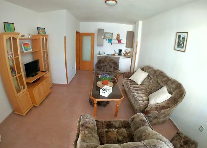 Апартамент In St. With Terrace Свети Влас