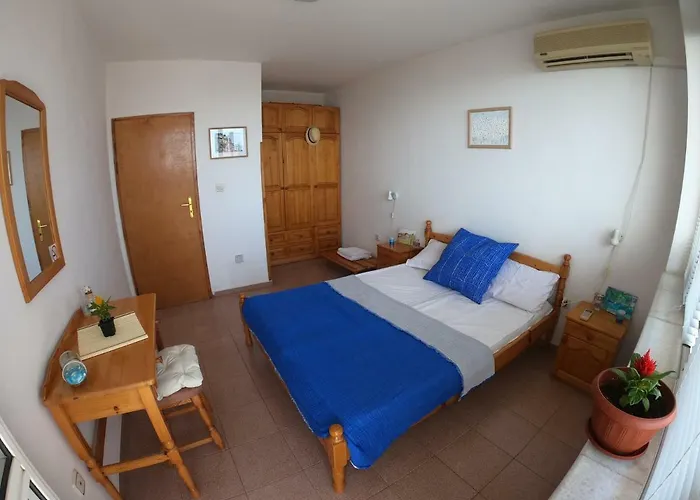 Апартамент In St. With Terrace