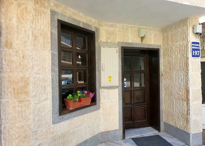 In St. With Terrace Апартамент